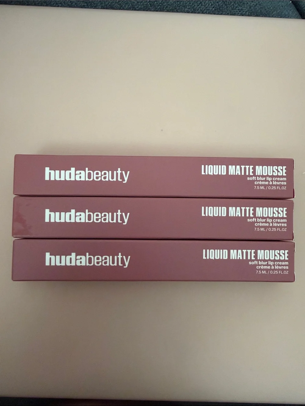 HUDA BEAUTY Liquid Matte Mousse- Rosy Nude